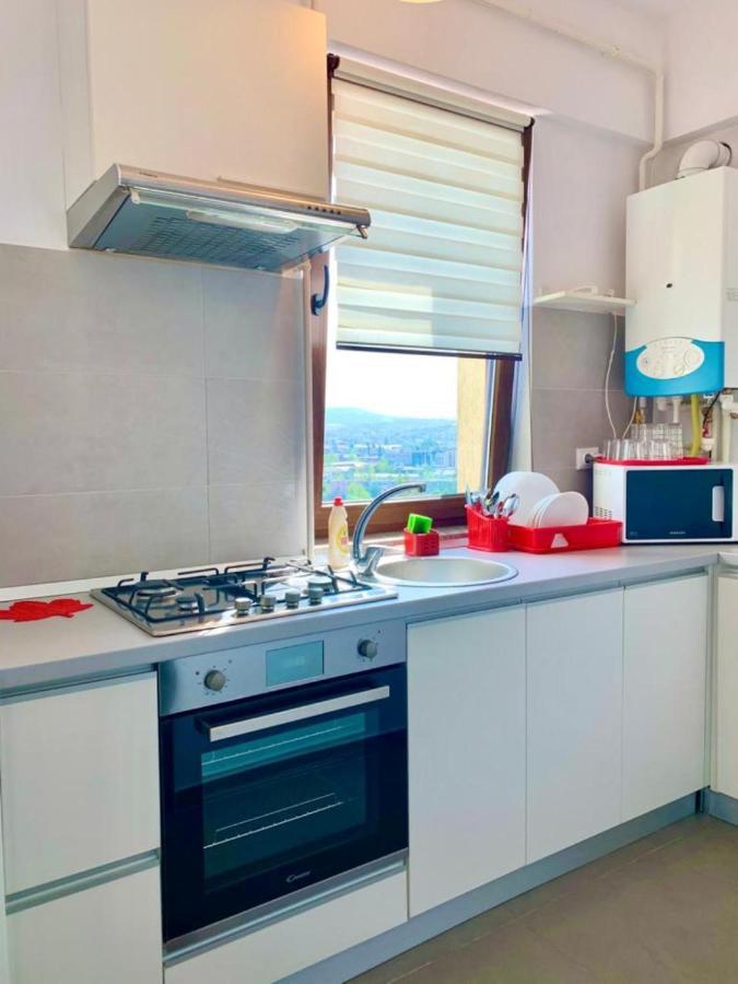 Cityscape Apartment Near Palas Mall Яш Екстериор снимка