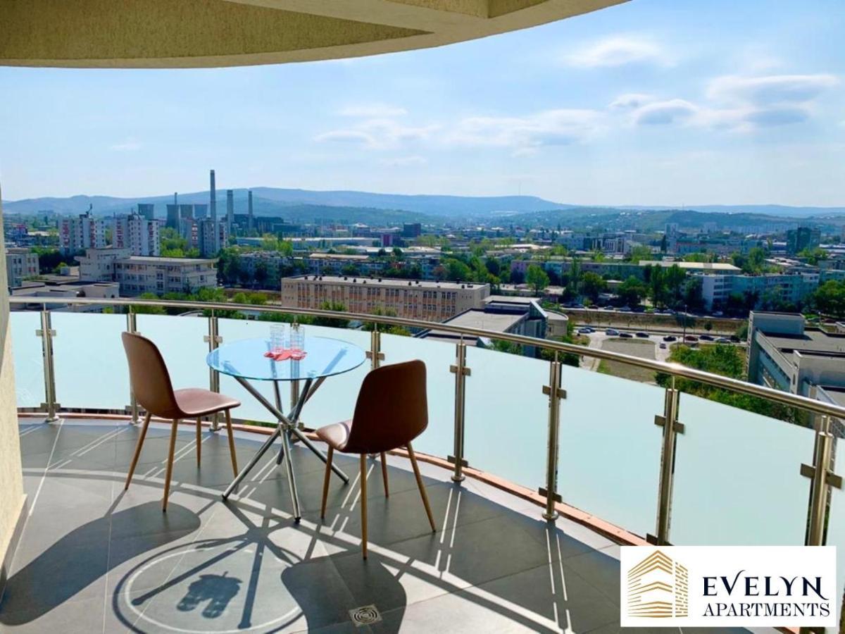 Cityscape Apartment Near Palas Mall Яш Екстериор снимка