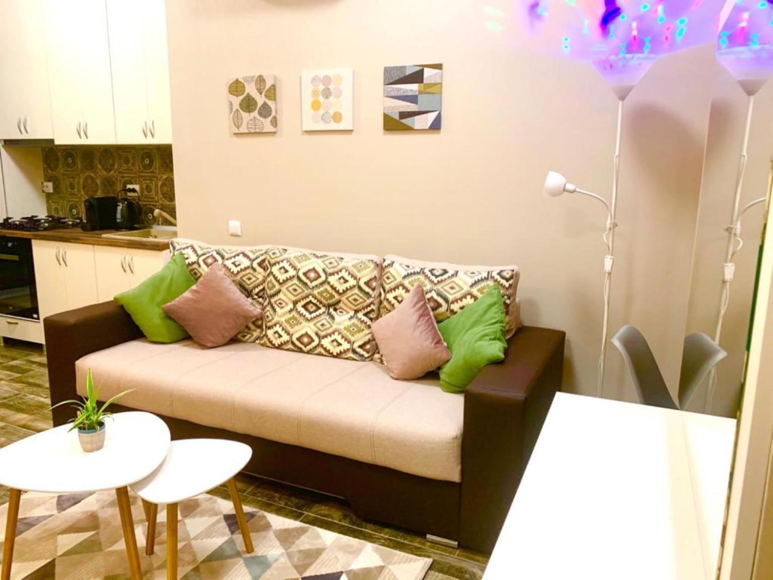 Cityscape Apartment Near Palas Mall Яш Екстериор снимка