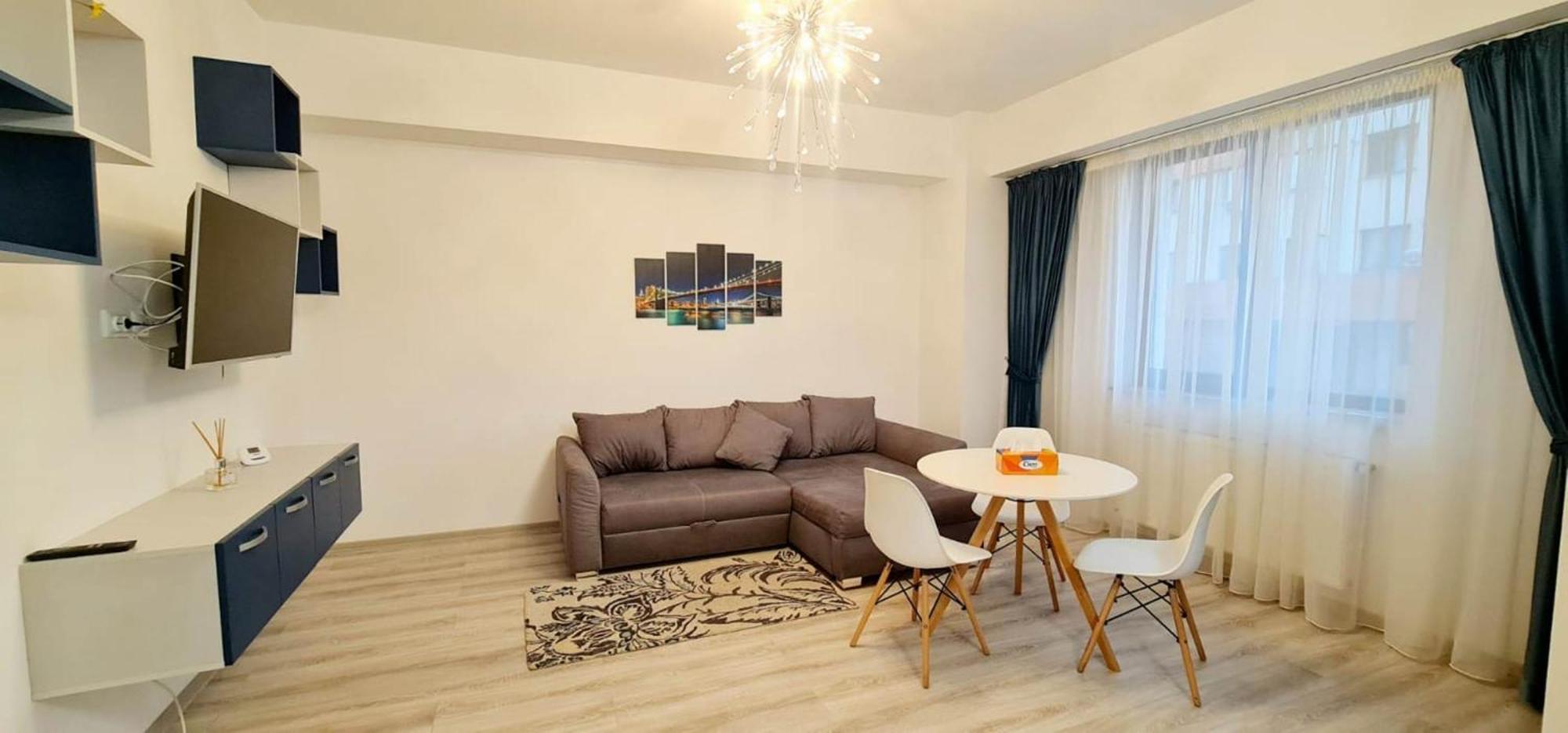 Cityscape Apartment Near Palas Mall Яш Екстериор снимка